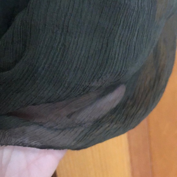 DKNY 💯% silk size 6 - Picture 4 of 5